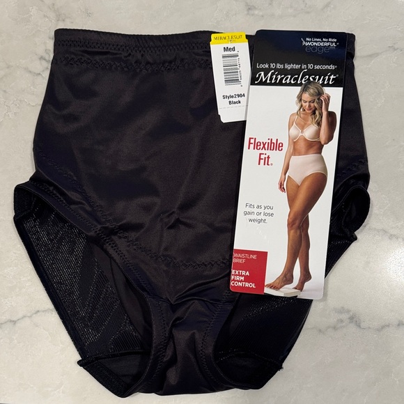 Miraclesuit Other - Miraclesuit Flexible Fit Waist Line Shapewear in Black